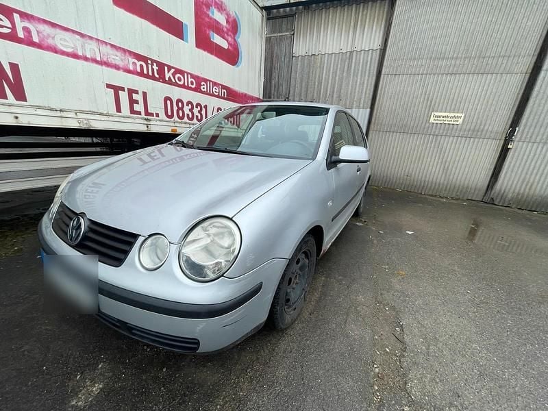 Gebraucht VW Polo 64 PS (47 kW) 2003 Grau Kleinwagen