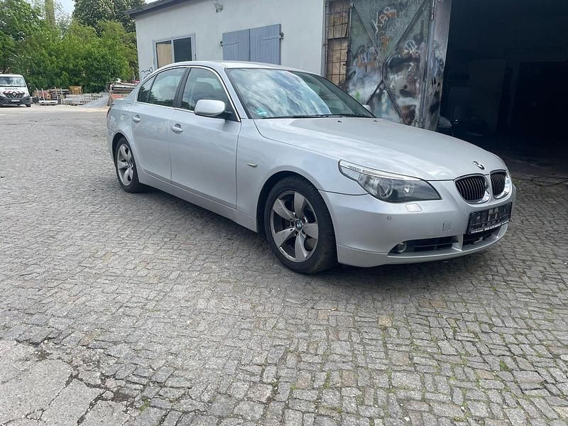 Gebraucht BMW 535 272 PS (200 kW) 2005 Silber Limousine