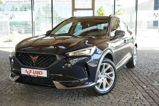 Używany Cupra Formentor Basis 204 KM (150 kW) 2022 Niebieski SUV