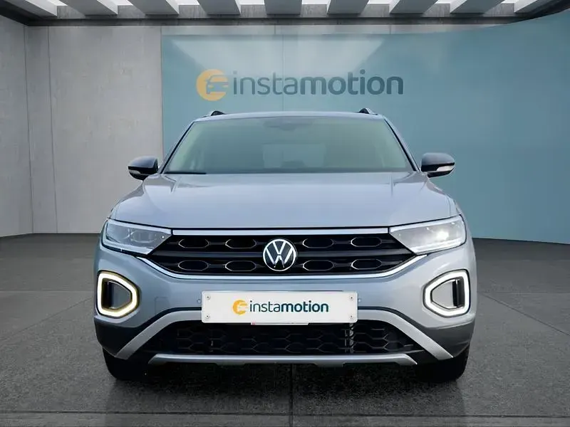 Używany VW T-Roc 150 KM (110 kW) 2025 Srebrny SUV