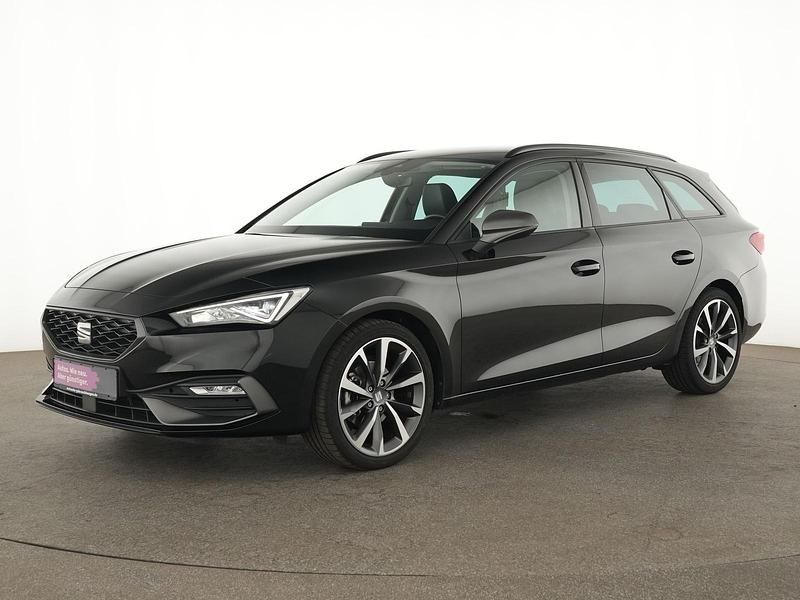 Mitternachtsschwarz Gebraucht 2021 Seat Leon FR Kombi | 23.555 € (Etwas zu teuer) - Bild 1/4