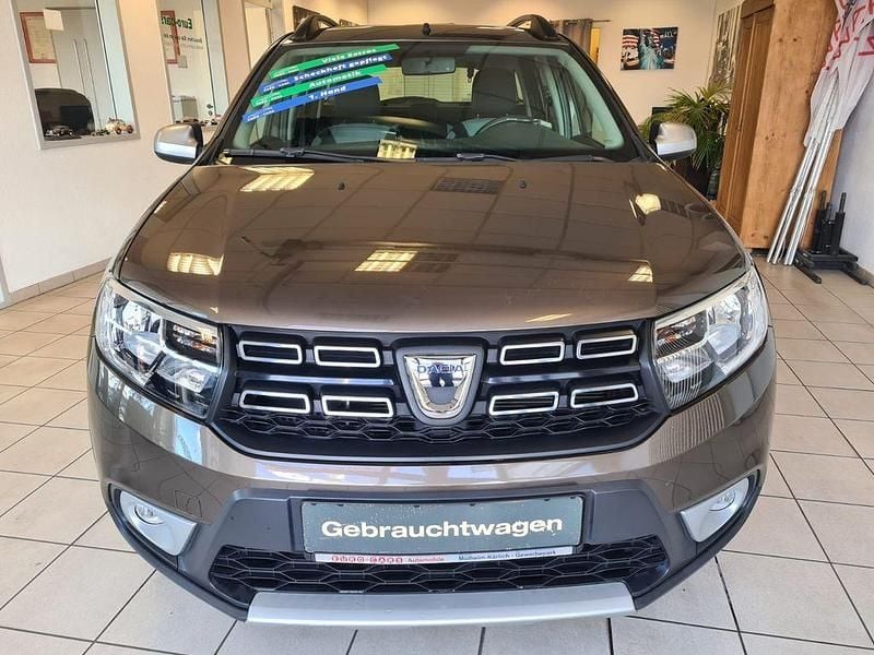 Gebraucht Dacia Logan MCV Stepway 90 PS (66 kW) 2018 Braun Kombi