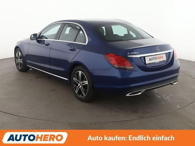 Gebraucht Mercedes C200 Avantgarde 160 PS (117 kW) 2020 Blau Limousine