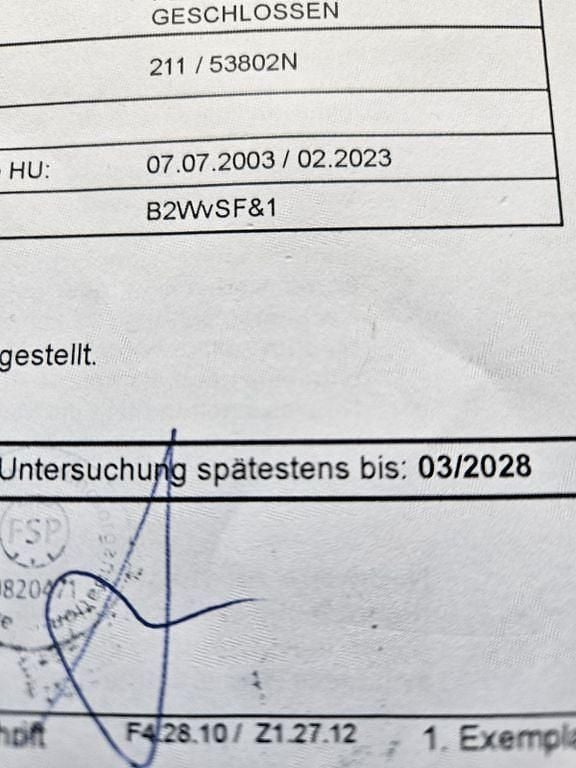 Gebraucht Mercedes E240 Avantgarde 177 PS (130 kW) 2003 Schwarz Limousine