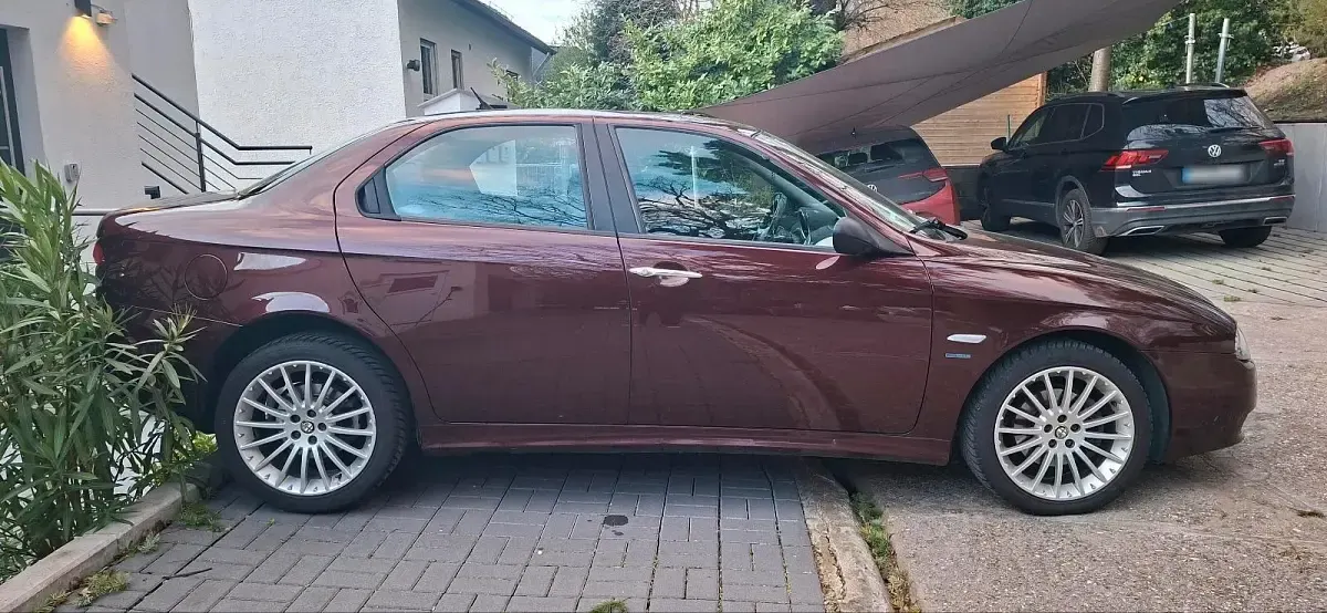 Gebraucht Alfa Romeo 156 120 PS (88 kW) 2004 Rot Limousine