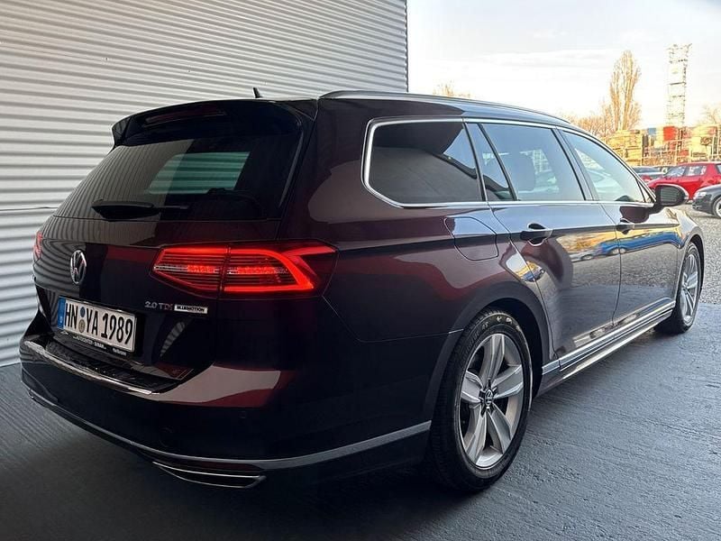 Gebraucht VW Passat Highline 190 PS (139 kW) 2016 Rot Kombi