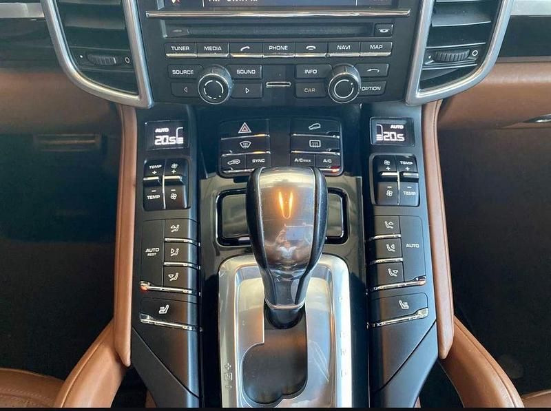 Gebraucht Porsche Cayenne 262 PS (192 kW) 2016 Schwarz SUV