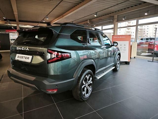 Neu Dacia Bigster Expression 140 PS (102 kW) 2025 Grün schwarz SUV