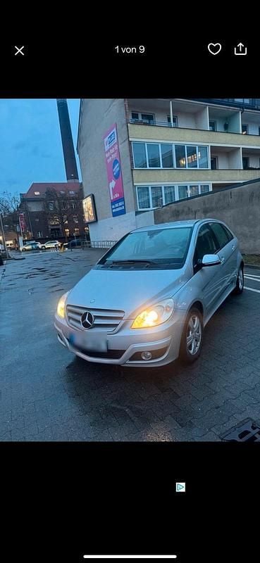 Gebraucht Mercedes B160 95 PS (69 kW) 2009 Silber Van / Kleinbus