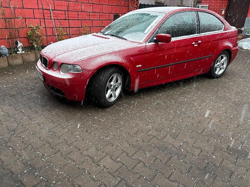 Rot Gebraucht 2003 BMW 318 M Sport Limousine | 2.199 € (Guter Preis) - Bild 1/4