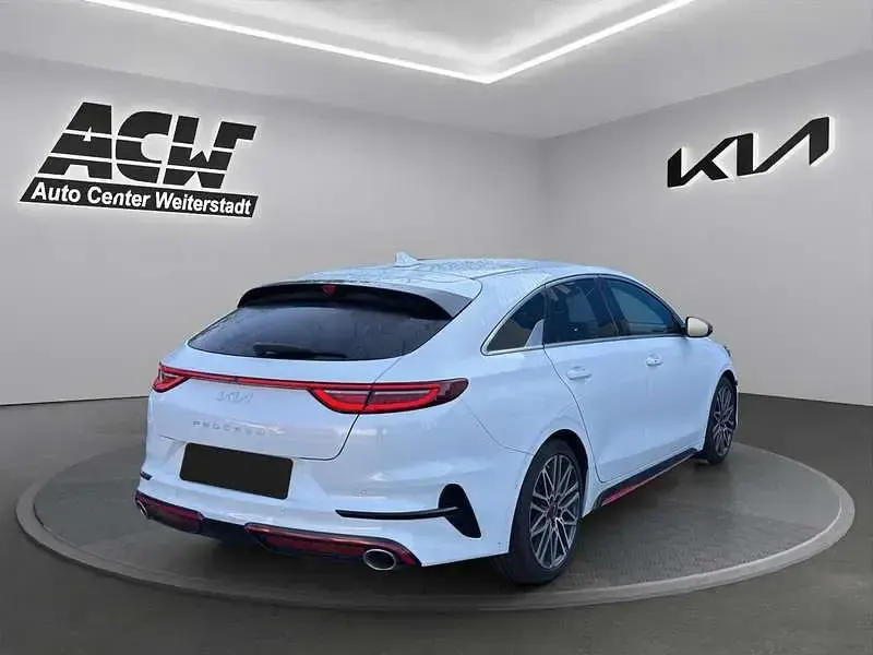 Gebraucht Kia ProCeed GT 204 PS (150 kW) 2023 Weiß Kombi