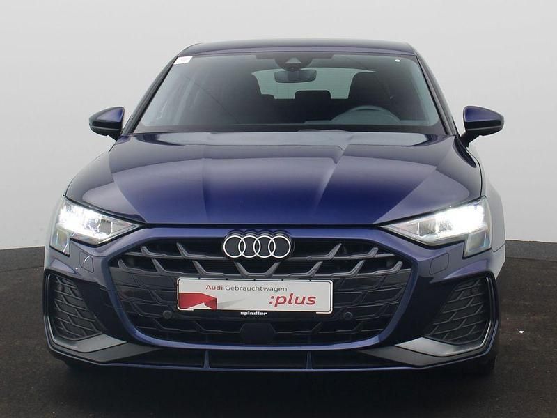 Gebraucht Audi A3 S-Line 150 PS (110 kW) 2025 Navarrablau metallic Limousine