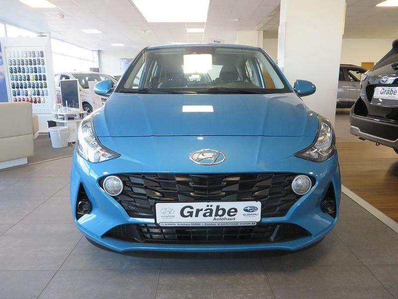 Gebraucht Hyundai i10 Select 67 PS (49 kW) 2020 Blau Kleinwagen