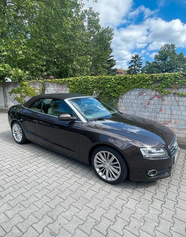 Używany Audi A5 Cabriolet 211 KM (155 kW) 2009 Brązowy Kabriolet