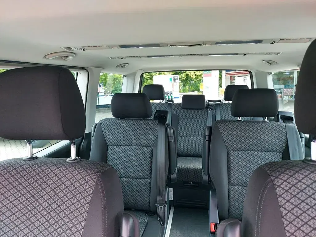 Gebraucht VW Multivan 150 PS (110 kW) 2020 Grau Van / Kleinbus