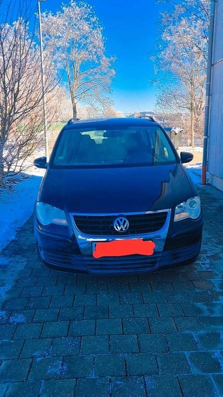 Schwarz Gebraucht 2010 VW Touran Van / Kleinbus | 6.500 € - Bild 1/4