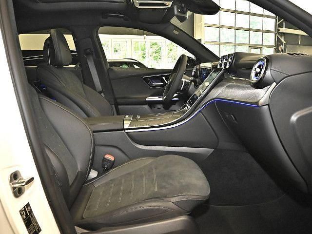 Weiss / polarweiß Gebraucht 2025 Mercedes GLC220 AMG line Coupé | 65.490 € (Guter Preis) - Bild 1/4