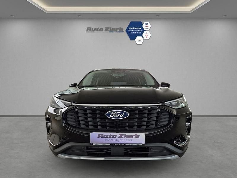 Gebraucht Ford Kuga Titanium 186 PS (136 kW) 2024 Obsidianschwarz metallic SUV