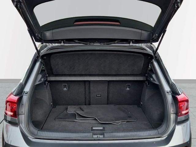 Second-hand VW T-Roc R-line 110 CP (80 kW) 2023 Gri SUV