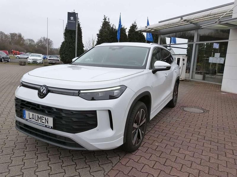 Gebraucht VW Tayron Life 150 PS (110 kW) 2025 Pure white SUV