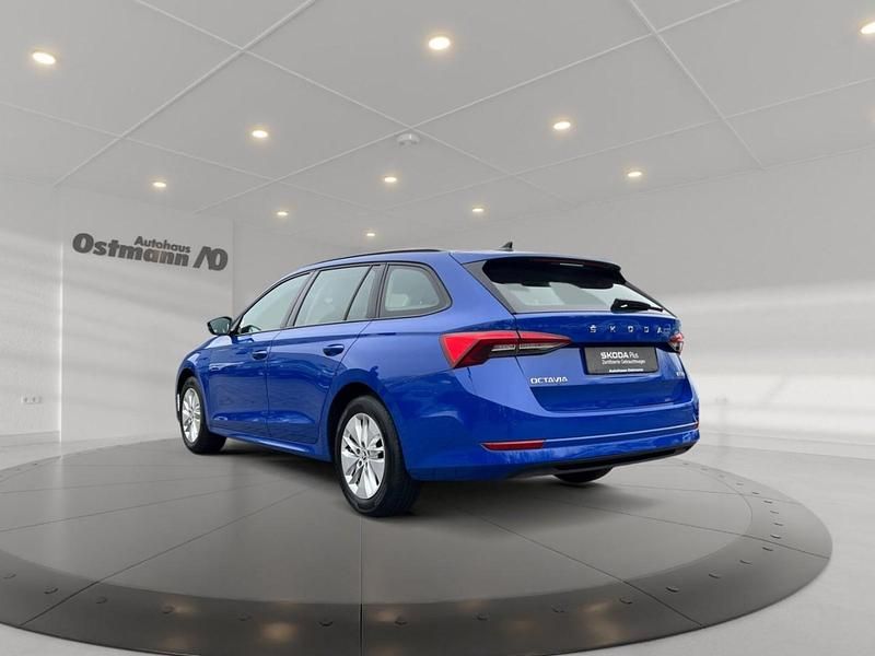 Gebraucht Skoda Octavia Ambition 110 PS (80 kW) 2022 Blau Kombi