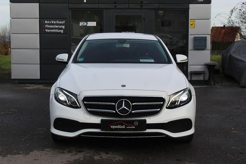 Second-hand Mercedes E300 194 CP (142 kW) 2019 Alb Berlinǎ
