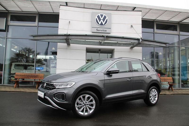 Gebraucht VW T-Roc Life 116 PS (85 kW) 2024 Grau SUV