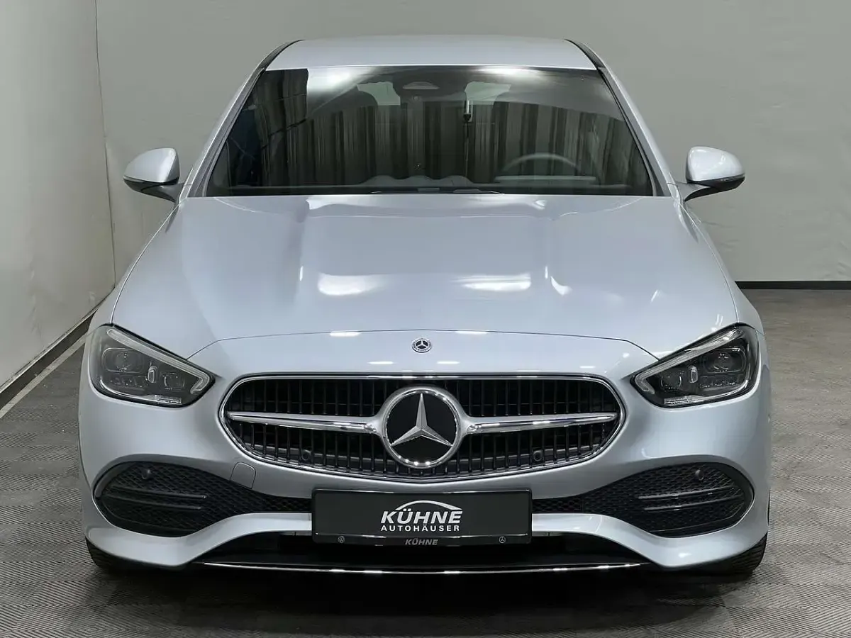 Gebraucht Mercedes C200 Advanced Plus 163 PS (119 kW) 2024 Hightechsilber Limousine