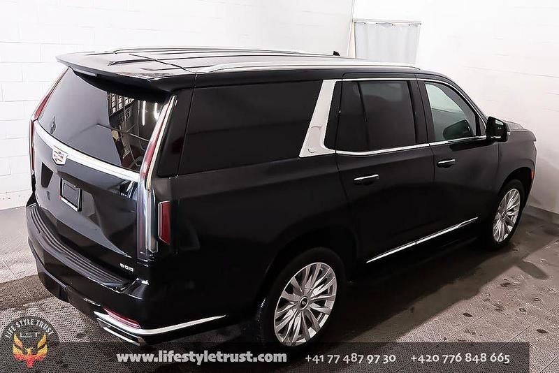 Gebraucht Cadillac Escalade 426 PS (313 kW) 2023 Schwarz SUV