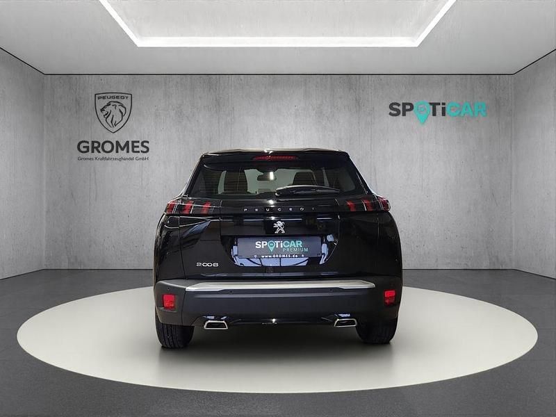 Gebraucht Peugeot 2008 Active 131 PS (96 kW) 2023 Schwarz SUV