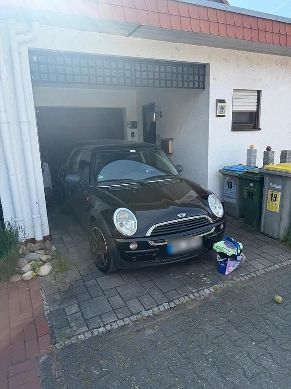 Usata Mini ONE 90 CV (66 kW) 2002 Nero Utilitaria