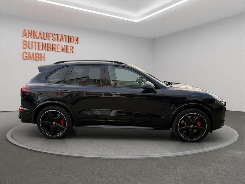 Gebraucht Porsche Cayenne GTS 441 PS (324 kW) 2016 Schwarz SUV