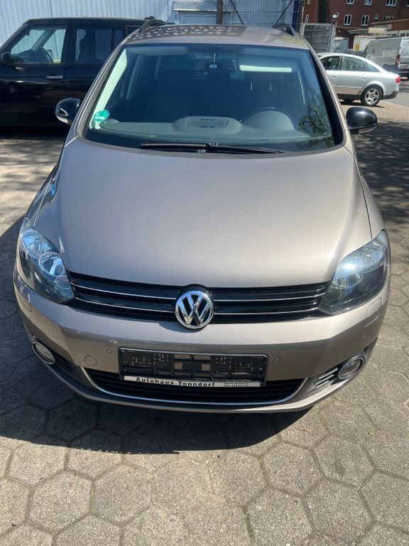 Braun Gebraucht 2012 VW Golf Plus Style Van / Kleinbus | 7.500 € (Etwas zu teuer) - Bild 1/4