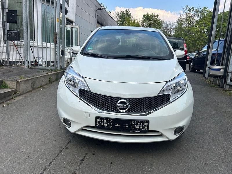 Gebraucht Nissan Note Acenta 80 PS (58 kW) 2015 Weiß Kleinwagen