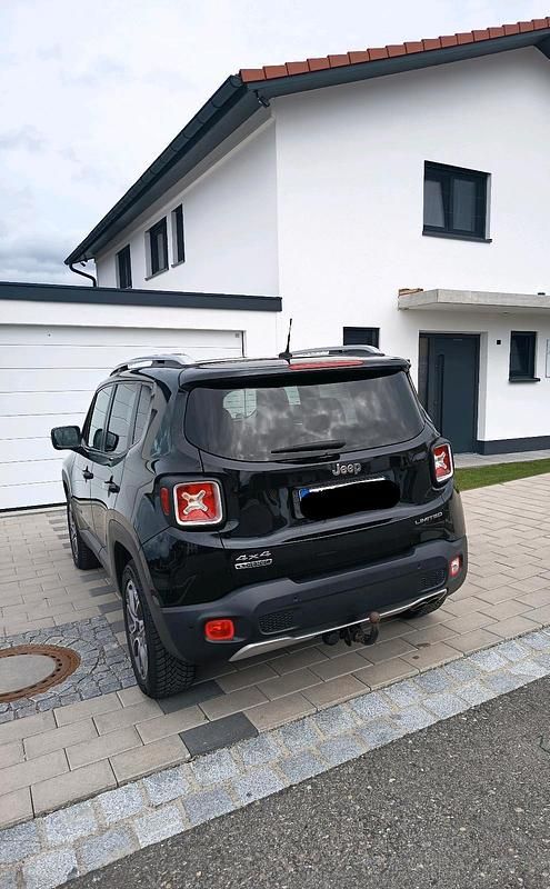 Gebraucht Jeep Renegade 140 PS (102 kW) 2015 Schwarz SUV