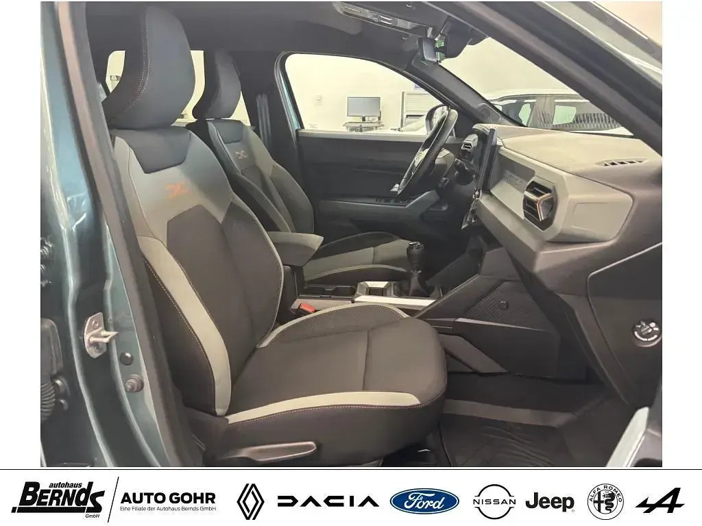 Gebraucht Dacia Duster Extreme 131 PS (96 kW) 2024 Zedergrün SUV