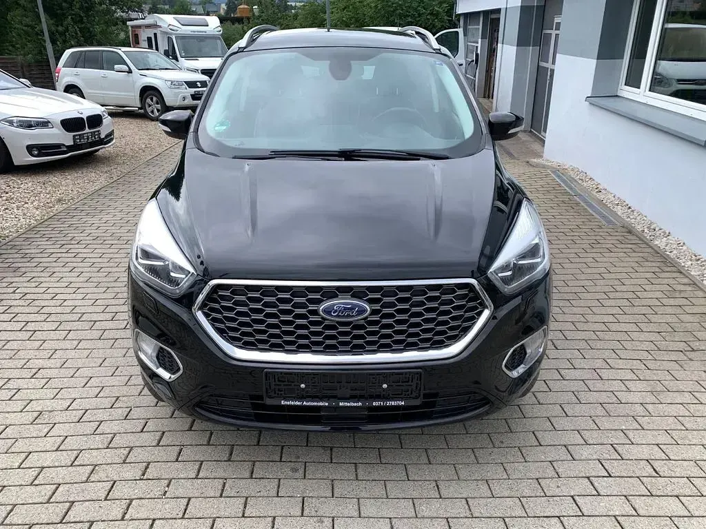Gebraucht Ford Kuga Vignale 179 PS (131 kW) 2019 Shadow black SUV