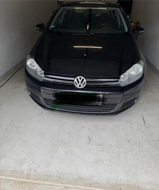 Schwarz Gebraucht 2009 VW Golf VI Comfortline Limousine | 4.500 € (Teuer) - Bild 1/4