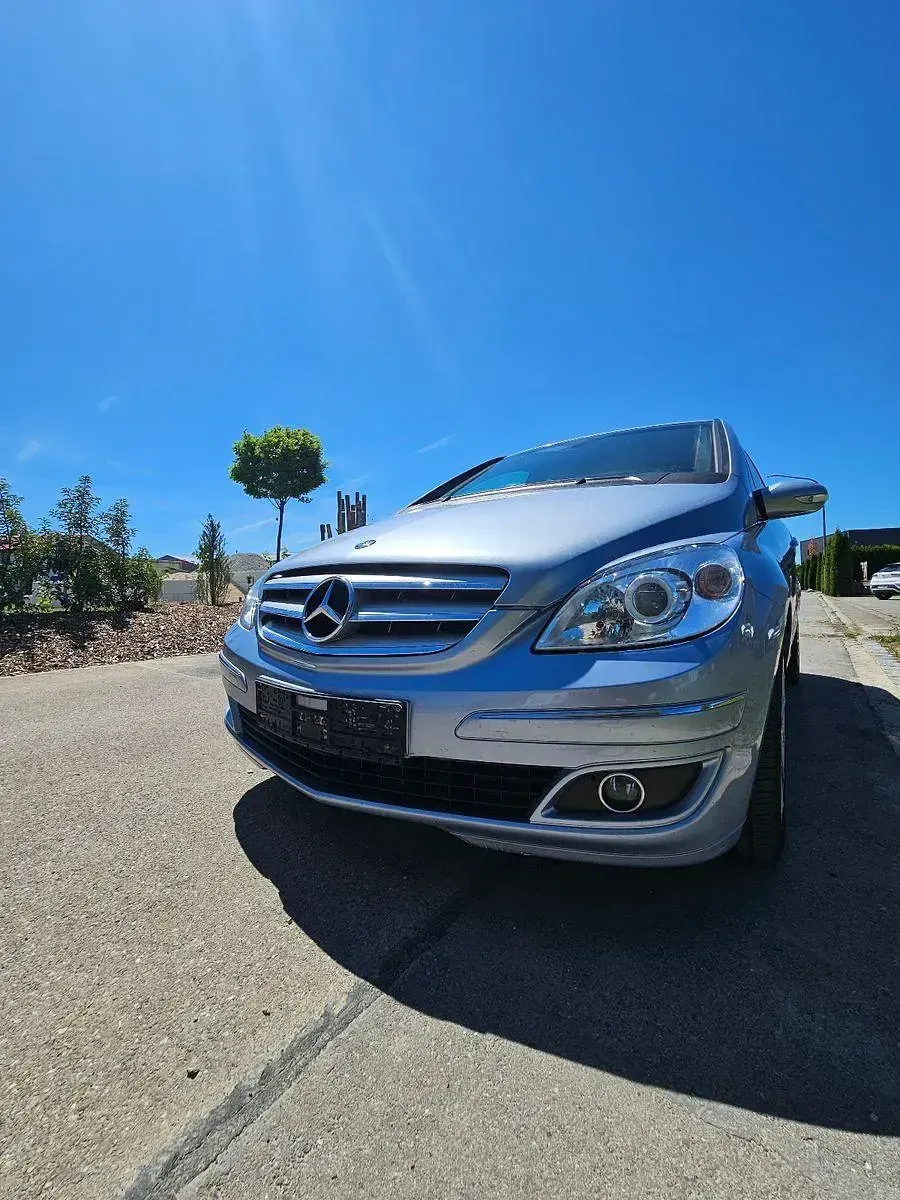 Gebraucht Mercedes B200 136 PS (100 kW) 2007 Blau Van / Kleinbus