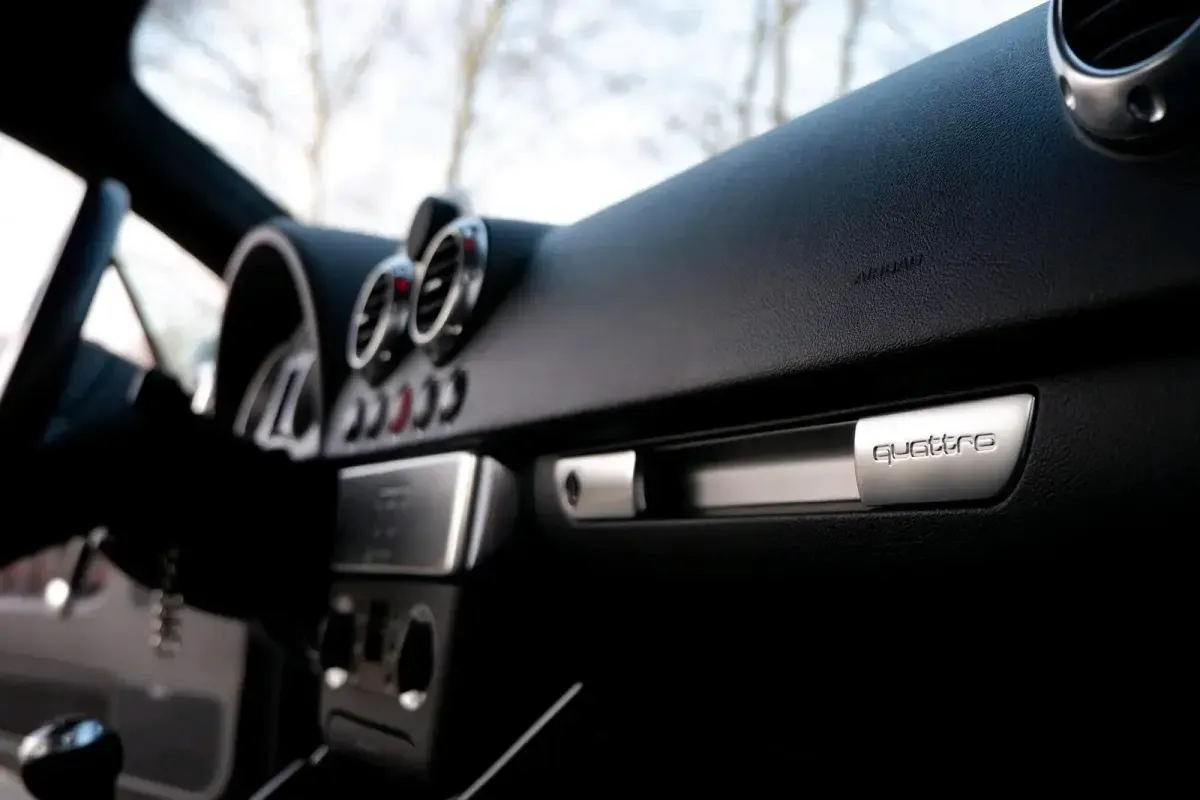 Gebraucht Audi TT Basis 225 PS (165 kW) 2000 Schwarz Coupé