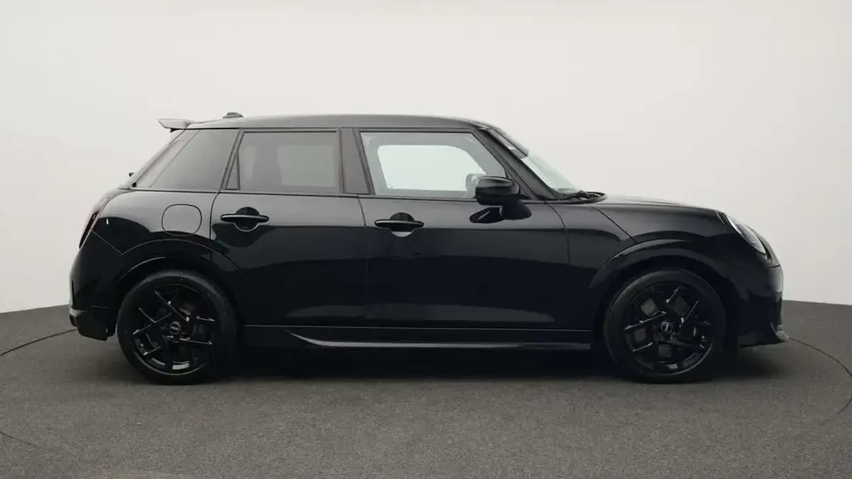 Gebraucht Mini John Cooper Works 156 PS (114 kW) 2025 Schwarz Kleinwagen