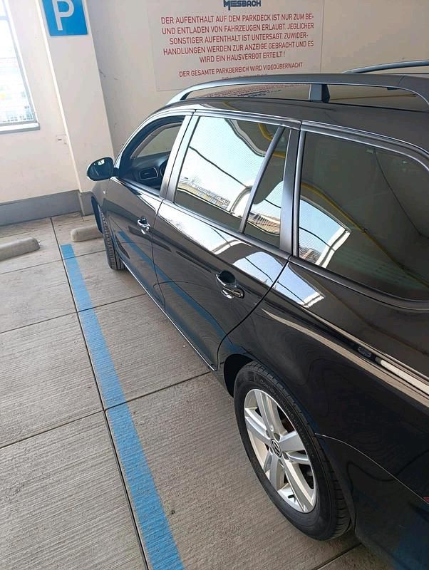 Gebraucht VW Golf VII 105 PS (77 kW) 2012 Schwarz Kombi