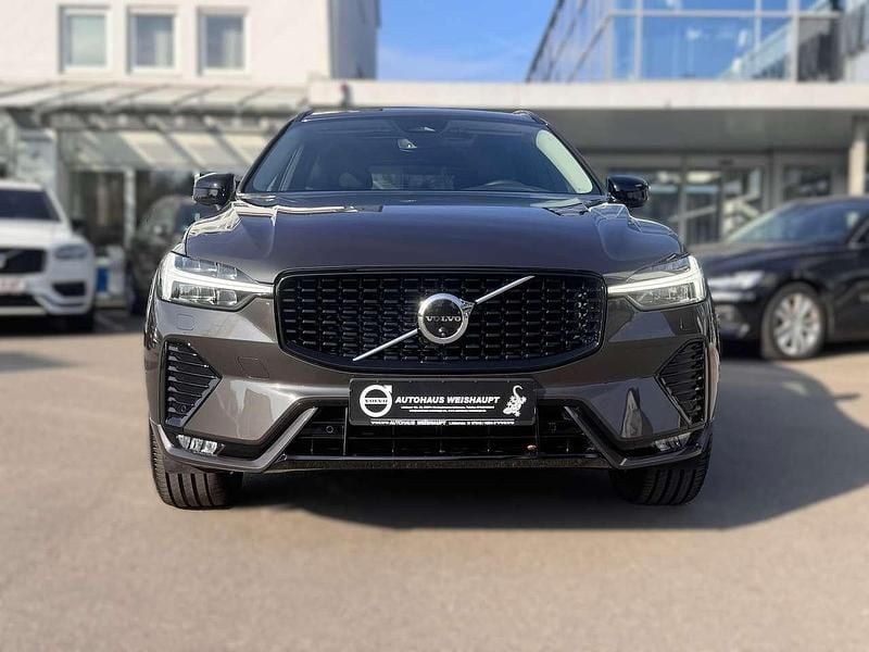 Gebraucht Volvo XC60 Plus 250 PS (183 kW) 2025 Grau (metallic) SUV