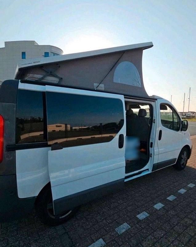 Gebraucht Renault Trafic 116 PS (85 kW) 2008 Weiß Van / Kleinbus