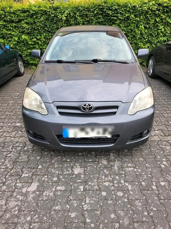 Grau Gebraucht 2006 Toyota Corolla Edition Limousine | 3.900 € (Fairer Preis) - Bild 1/4