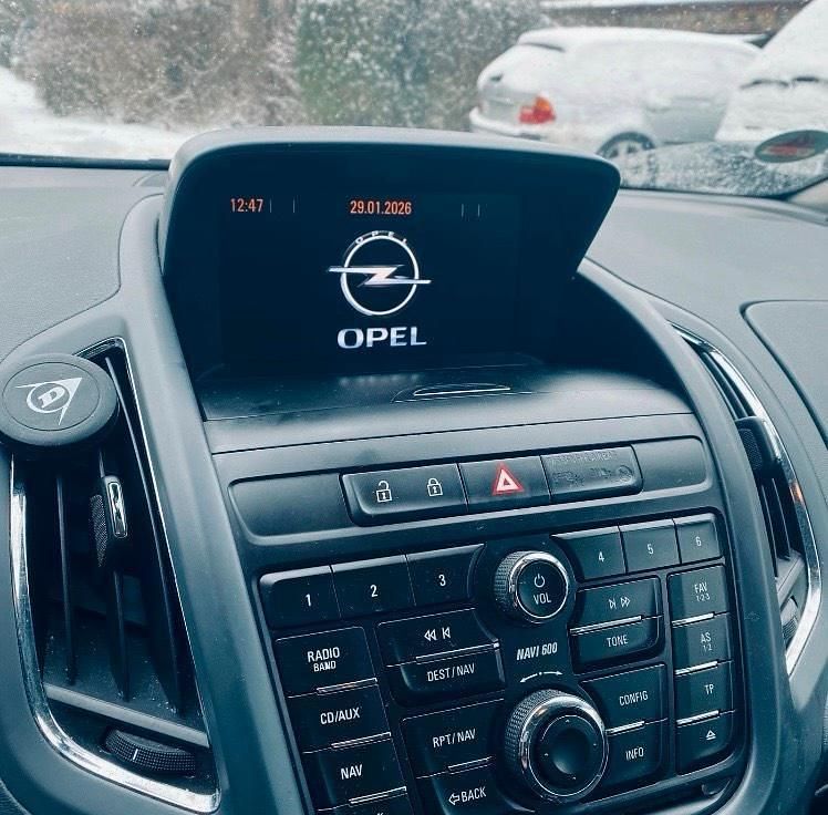 Gebraucht Opel Zafira 120 PS (88 kW) 2012 Van / Kleinbus