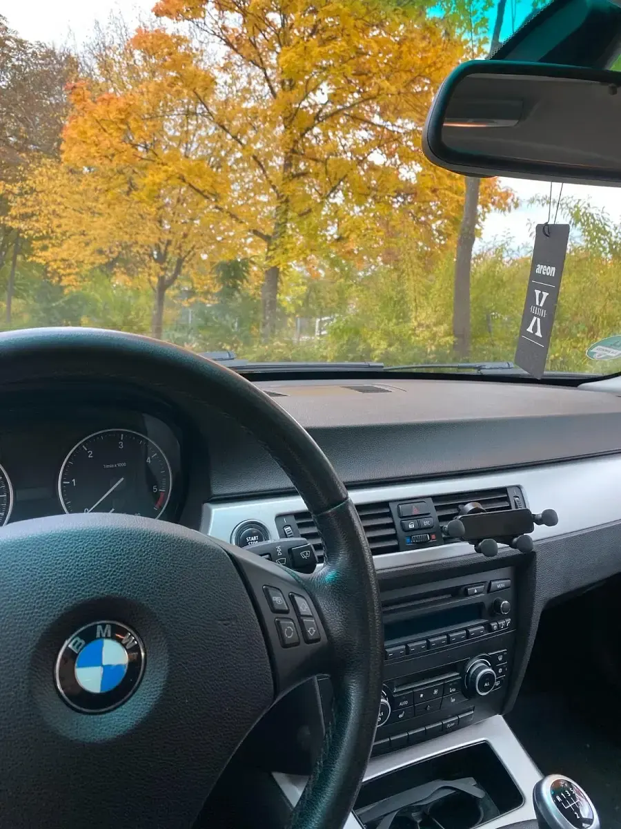 Gebraucht BMW 316 116 PS (85 kW) 2010 Grün Limousine