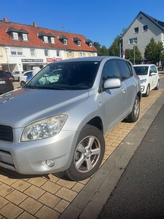 Grau Gebraucht 2008 Toyota RAV4 Executive SUV | 6.600 € (Fairer Preis) - Bild 1/4