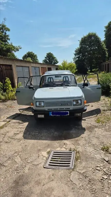 Gebraucht Wartburg 353 50 PS (36 kW) 1987 Weiß Limousine