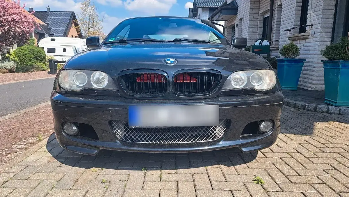 Gebraucht BMW 325 Cabriolet M Sport 192 PS (141 kW) 2004 Schwarz Cabrio